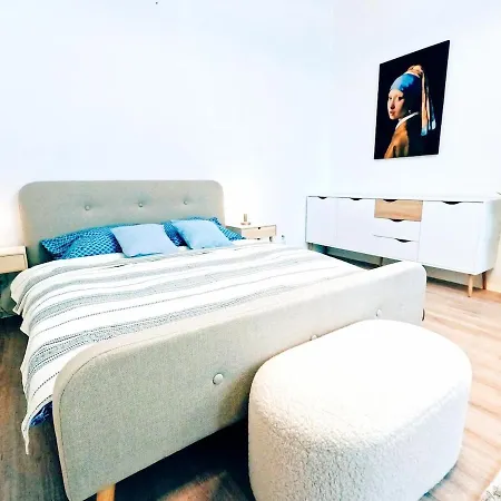 Lazaretska In Center, Great Location, Stylish, Near Eurovea * Bratysława